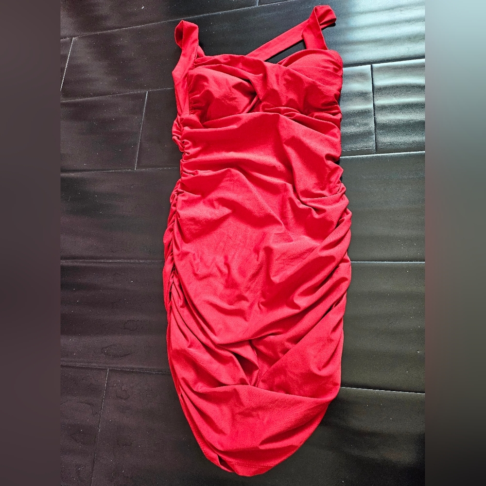 Sabora red bodycon midi dress Ruched medium med